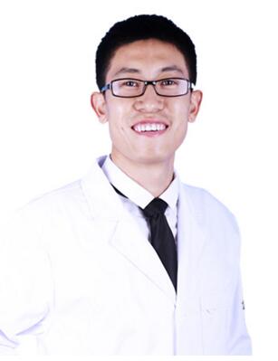 深圳麥芽口腔門診部李永輝