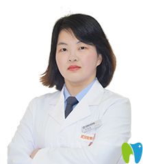 武漢冠美口腔牙齒修復主任羅易蓉