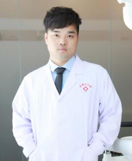 東莞牙博士張遠(yuǎn)球