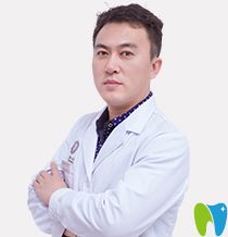 湛江珠江口腔主任陳旭