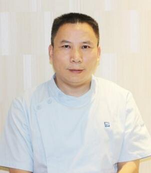 舟山健寧口腔門診部 夏偉恩 