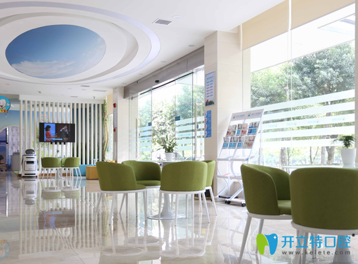 干凈整潔時(shí)尚的院內(nèi)環(huán)境