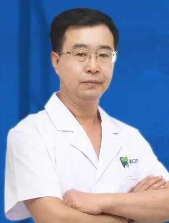 沈陽圣泰口腔門診部 劉登豐