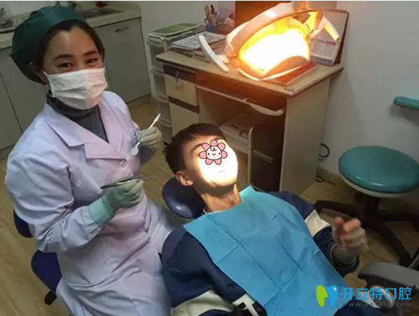 商亞微醫(yī)師診療中