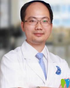 河源拜博口腔周偉安醫(yī)生照片個(gè)人資料及簡(jiǎn)介：