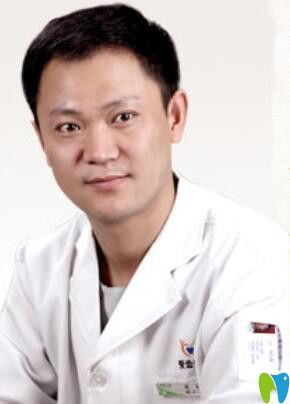 沈陽(yáng)愛(ài)齒口腔張小龍