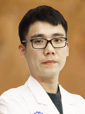 唐山拜博口腔門診部 李勇明