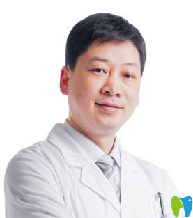 中山香山口腔譚智堅院長