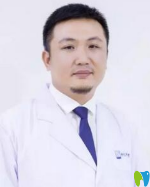 深圳河山口腔門診部 張河三