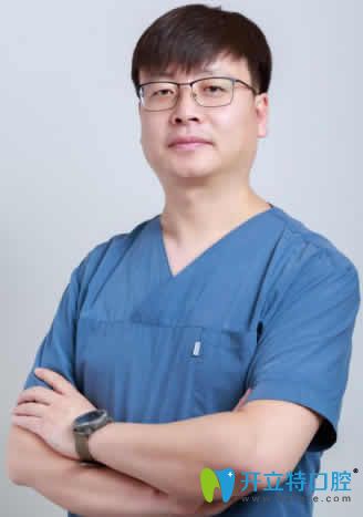 烏魯木齊凱樂口腔姚歡吉醫(yī)生