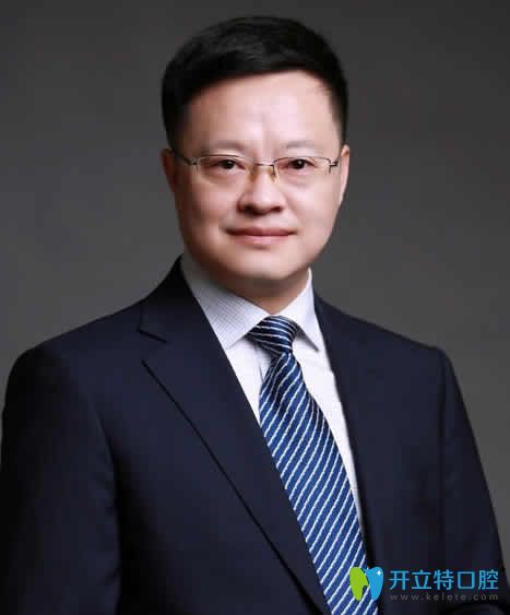 天津愛(ài)齒口腔呂春陽(yáng)牙醫(yī)