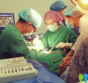 <!--<i data=20240703-sp></i>-->口腔種植牙齒手術(shù)中