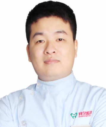 深圳拜爾口腔門(mén)診部 李銳景