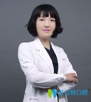 公布西安優(yōu)德口腔全新收費(fèi)價(jià)目表和王艷院長(zhǎng)牙齒矯正案例