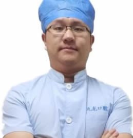 洛陽九龍口腔門診部 劉孟厚