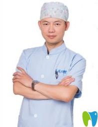 洛陽九龍口腔門診主任劉玉磊