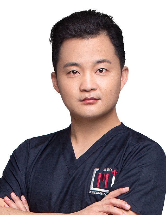 重慶維樂口腔門診部 巴懷博