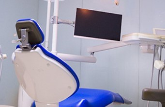 看我地包天在北京維嘉口腔做不拔牙傳統(tǒng)矯正的過程及心得