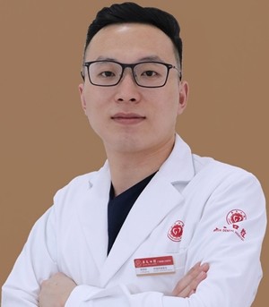 廣州廣大口腔門診部 李明明