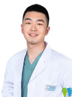 沈陽(yáng)億美佳口腔門(mén)診部邵榮文