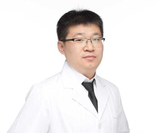 沈陽(yáng)完佩口腔門診部 張喜