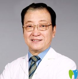 佳美口腔金融街門診的李寧醫(yī)生