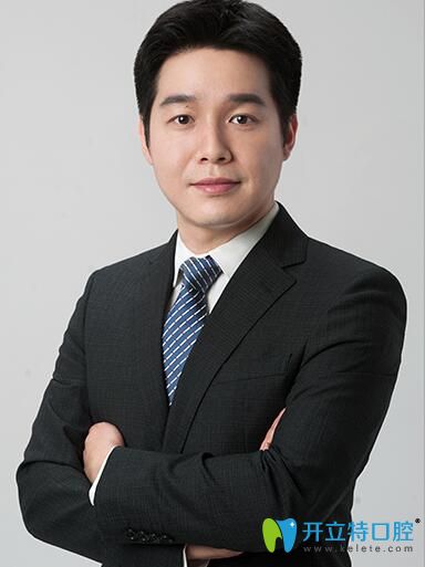 深圳珮斐齒科陳康醫(yī)生