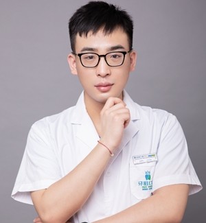 長(zhǎng)沙牙祖口腔門診部 吳澤宇