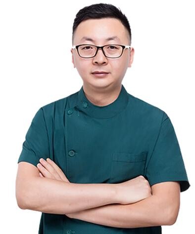 貴陽(yáng)博美口腔門診部任猛