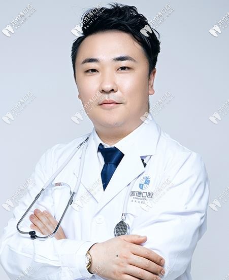 東關(guān)固德口腔孟建醫(yī)生