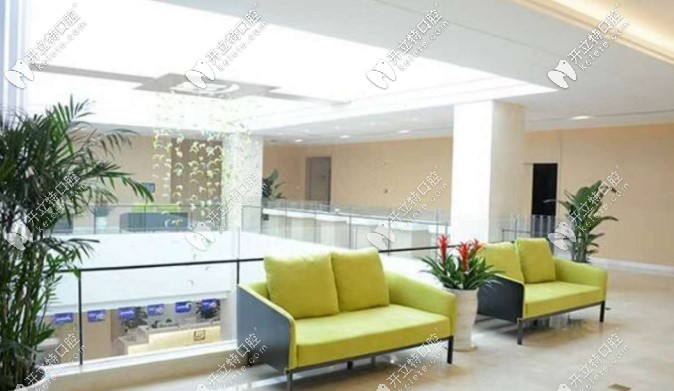 天津美奧口腔種植牙價格表