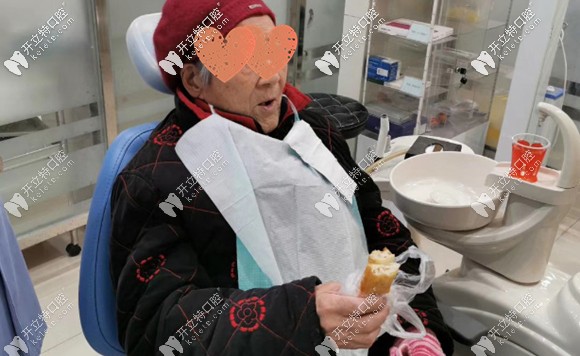 做All-on-6半口種植術后即可進食