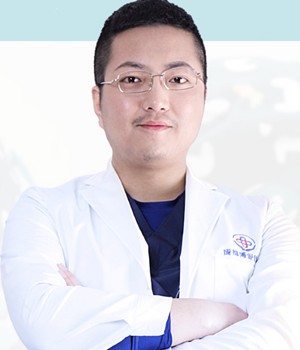 成都團(tuán)圓口腔門診部 徐立