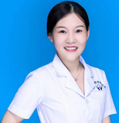 鄭州卓越口腔門(mén)診部 盧文寧