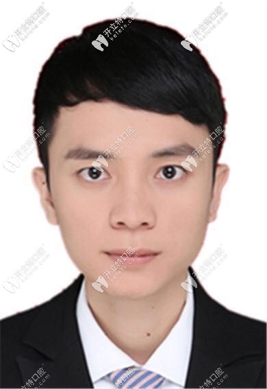 ?？谖⑿谇会t(yī)院謝善良 