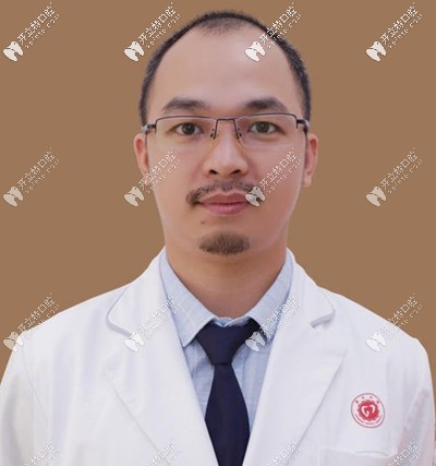 廣州廣大口腔綜合治療科主任崔巧明