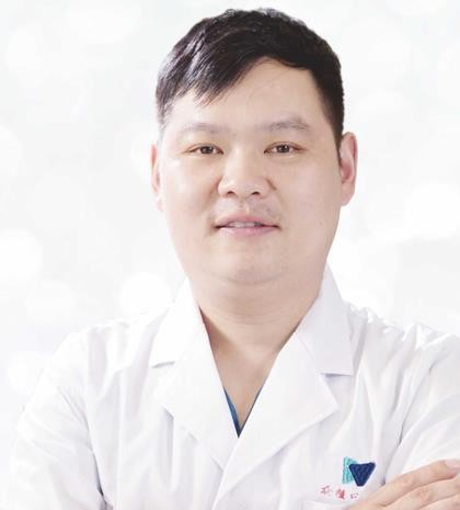 漯河眾植口腔門(mén)診部 劉坤鵬