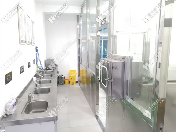 騰沖德博口腔消毒區(qū)