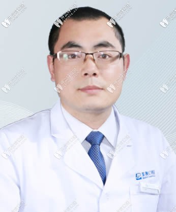 烏魯木齊美奧口腔種植王鵬飛