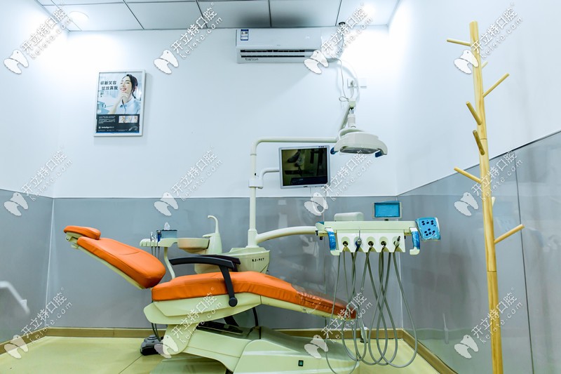 獨立的診療室及牙椅