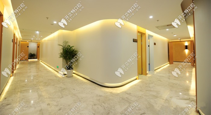 走廊的診療室，都是獨(dú)立的診室哦