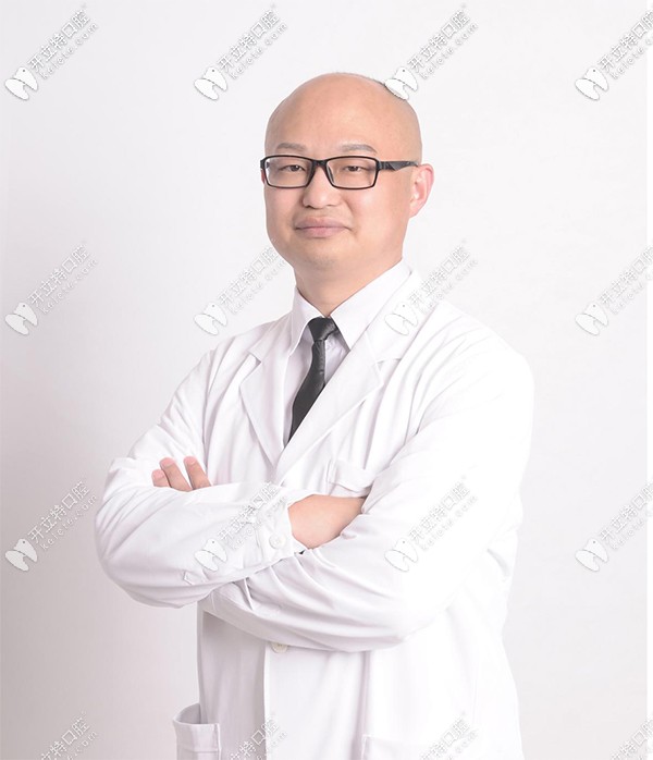 余杭口腔醫(yī)院院長(zhǎng)-張春陽(yáng)