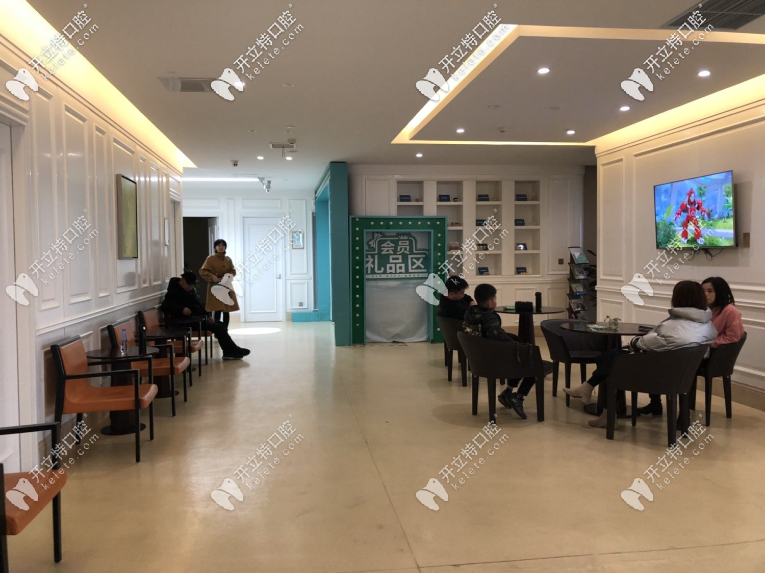 西安畫美口腔等候區(qū)