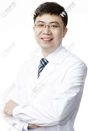 北京朝陽(yáng)區(qū)佳美口腔華貿(mào)店 張?zhí)? border=