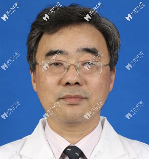 南京月牙兒口腔黃政醫(yī)生