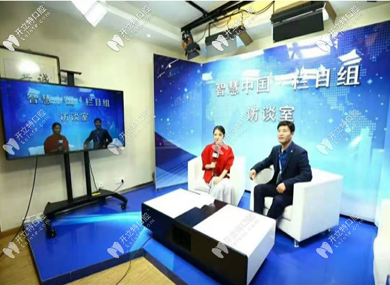 王國(guó)飛醫(yī)生的專訪現(xiàn)場(chǎng)圖