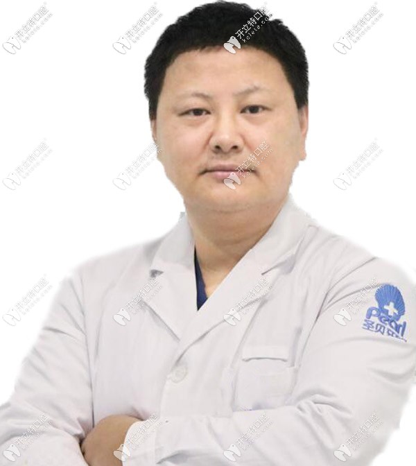 西安圣貝口腔門診部 李明勇