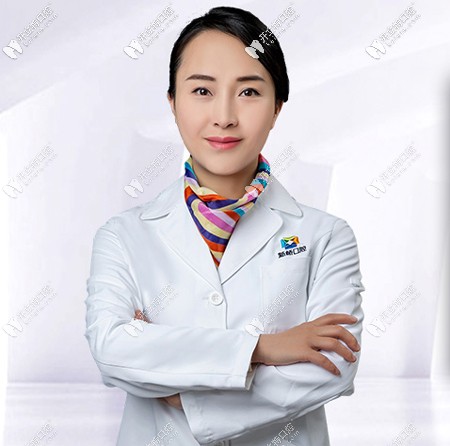 成都新橋口腔魯維希醫(yī)生圖