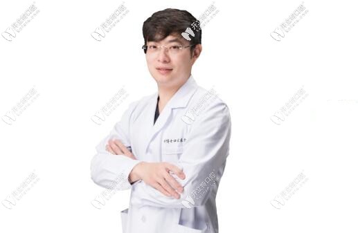 寧波牙博士口腔醫(yī)院 牟宗起