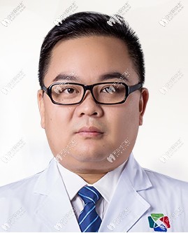 成都新橋口腔醫(yī)院 王鋒